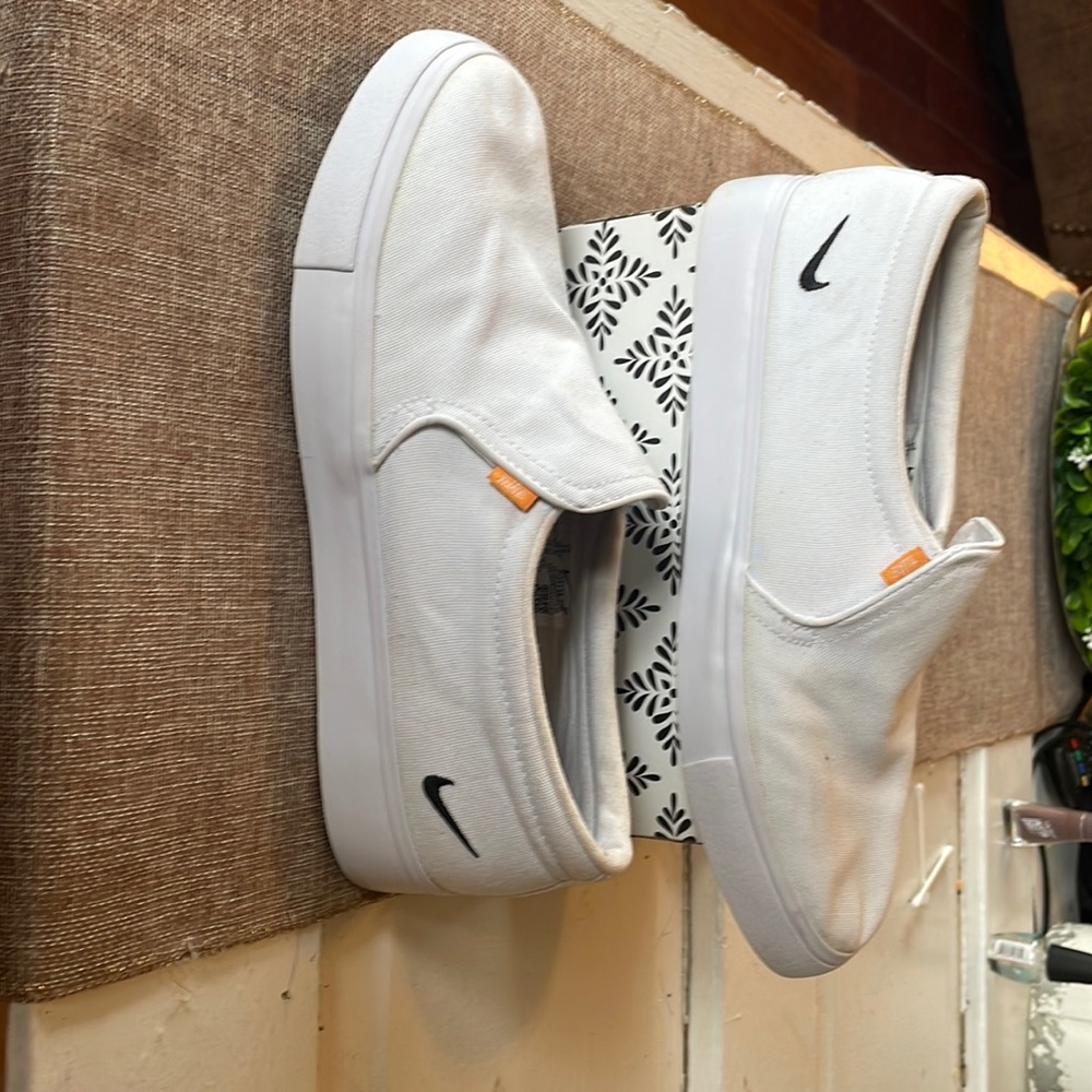Nike Royal slip on women size 10, Men size 8.5